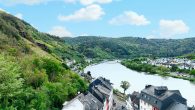 Großzügiges Wohn- und Ferienhaus, zwei Wohneinheiten möglich, inmitten der Zeller Altstadt - Mosel - Landschaft