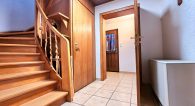 Perfektes Einfamilienhaus mit Garten und Garage - Eingangsbereich