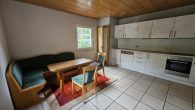Großzügiges Einfamilienhaus mit 2 Garagen, Nebengebäude und Garten in Ortsrandlage von Zell/Mosel - Kochen-Essen