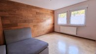Großzügiges Einfamilienhaus mit 2 Garagen, Nebengebäude und Garten in Ortsrandlage von Zell/Mosel - Zimmer