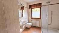 Großzügiges Einfamilienhaus mit 2 Garagen, Nebengebäude und Garten in Ortsrandlage von Zell/Mosel - Duchbad