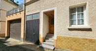 Großes Einfamilienhaus mit 2 Terrassen, Weinbergblick und Doppelgarage inmitten der Zeller Altstadt - Außenansicht