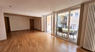 Großes Einfamilienhaus mit 2 Terrassen, Weinbergblick und Doppelgarage inmitten der Zeller Altstadt - Wohnzimmer 1. OG