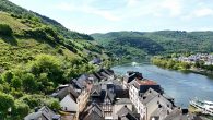 Großes Einfamilienhaus mit 2 Terrassen, Weinbergblick und Doppelgarage inmitten der Zeller Altstadt - Zell von oben